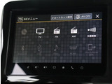 お車選びをお楽しみ頂けるよう、在庫車の展示スペースを十分に確保しております。