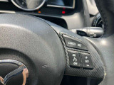 【クルーズコントロール】アクセルペダルを踏まずに一定の速度で走行可能。高速道路や加速・減速の少ない自動車道などで便利です。