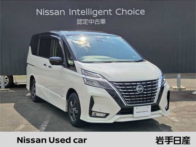 セレナ 2.0 ハイウェイスター V 4WD 