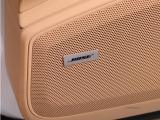 BOSEサウンドシステムが車内を上質な音楽空間に。クリアで臨場感あふれる高音質がドライブをさらに特別なひとときに演出します。