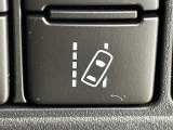【レーントレーシングアシスト(LTA)】レーダークルーズコントロール使用時に、車線の中央を走るように支援したりお知らせしたりして、車線逸脱を防ぎます!機能には限界があるためご注意ください。