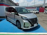 セレナ 2.0 ハイウェイスター V 