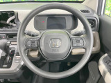 【ステアリングスイッチ】運転中、前方から目線をそらすことなく、オーディオ等の操作が可能な便利機能!安心&快適なドライブを演出してくれます♪