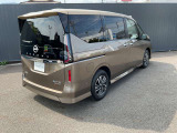 セレナ 1.4 e-4ORCE ハイウェイスターV 4WD 