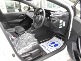 カローラ 1.8 ハイブリッド W×B E-Four 4WD 
