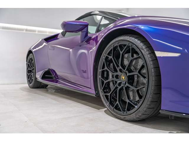 ランボルギーニ ウラカンスパイダー EVO RWD (LDF) の中古車詳細