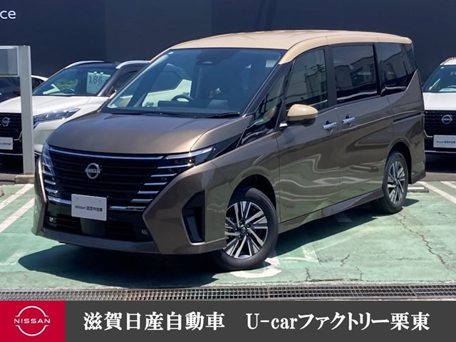 セレナ 1.4 e-4ORCE ハイウェイスターV 4WD 