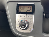 フルオートエアコンなので、スイッチ1つでオールシーズン快適温度に設定する事が出来ます。