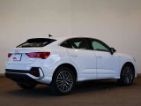 Audi Q3 Sportback 35 TDI quattro S line/LEDヘッドライト/アルミホイール 20スポーク Vデザイン グラファイトグレー 7.0J x 19