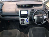 ヴォクシー 2.0 トランスX 4WD 