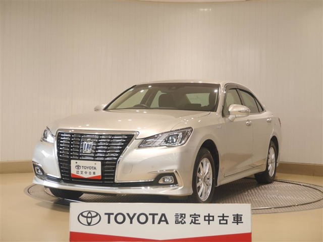 クラウン ハイブリッド 2.5 ロイヤルサルーン Four 4WD 