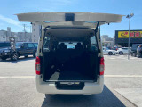 彦根インターからお車で3分とアクセス便利!近くには有名観光地の彦根城もありますので、観光と合わせてのご来店も良いですね♪活気溢れる自慢のスタッフがお客様のご来店をお待ちしております!
