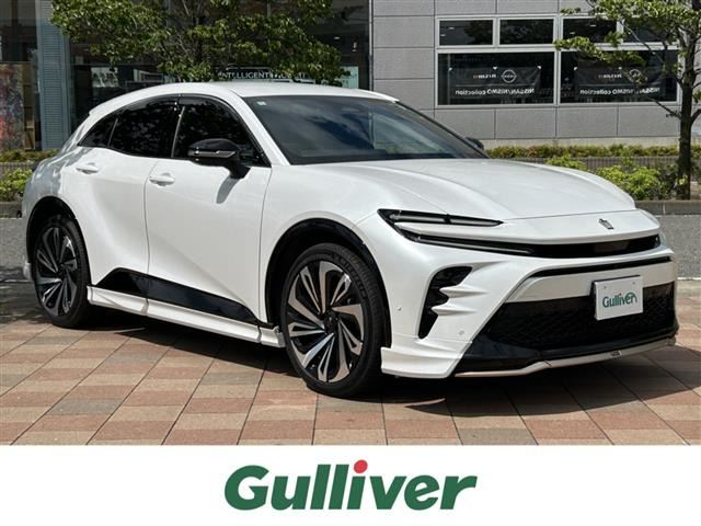 クラウンスポーツ 2.5 Z E-Four 4WD 本革シート