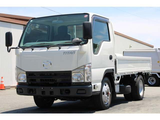 タイタン  平ボディ-1.5t 4WD 全低床