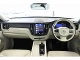 XC60 プラス B5 