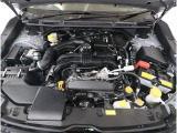 ■スバルと言えば水平対向エンジン。車体の低い位置に搭載されているので、万一の衝突時には、エンジンルームの下へ潜り込み、室内の乗員の被害軽減に貢献致します。