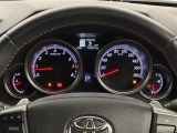 【メーターまわり】ドライバーから見やすい位置にあって安全運転に寄与します。マルチインフォメーションディスプレイでは、クルマに関する情報の確認はもちろん、各種安全機能・装備のON/OFFも設定可能。
