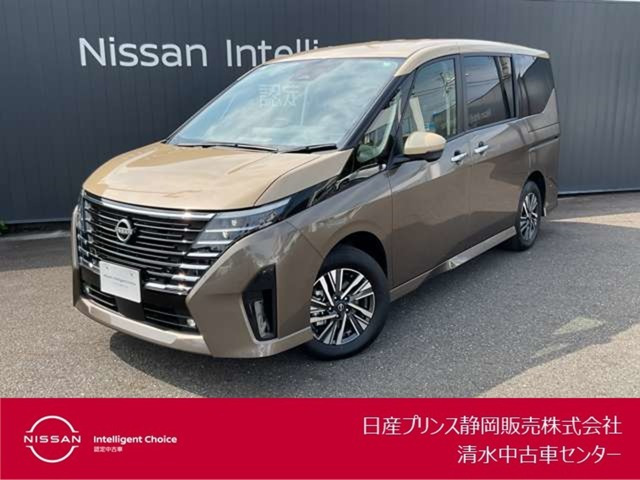 セレナ 1.4 e-4ORCE ハイウェイスターV 4WD 