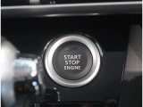 スマートキー装備車なので、キーを取り出さなくてもエンジン始動が可能です。
