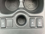 シートヒーター、座面を温めてくれます寒い時期には役立つ機能です。(前後全席)