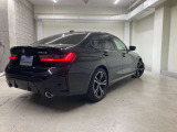 【50:50の重量配分】前後のタイヤにかかる車両重量を均等になる様に拘って設計。シャープで軽快なハンドリングを実現。ドライバーと車との一体感あるドライビングの歓びをご体感下さい!