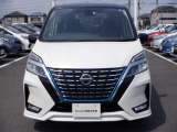 セレナ 1.2 e-POWER ハイウェイスター V 