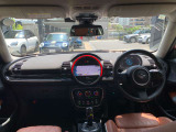 弊社お客様より頂いた下取車やデモカーが在庫の殆どを占めています。車の経歴や整備記録が分かり、ご安心してお車をお選び頂ける正規ディーラーならではのラインナップでございます。