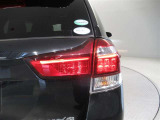 LEDテールライトです。省電力、高輝度のLEDは明るく照らすので夜間運転時の視認性を高めます。スタイリッシュな見た目で細かいところもこだわりたいあなたに!