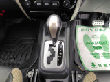 フロアシフトは使いやすいですね。