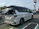 セレナ 2.0 ハイウェイスター V 