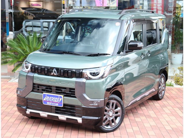 デリカミニ T プレミアム 届出済未使用車 両側電動 全方位カメラ
