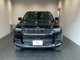 7スロットグリルはJeepの伝統です。