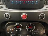 アバルトの象徴であるサソリのマークが描かれたSPORTスイッチ搭載。街乗りからスポーツ仕様に変化します。