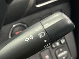 AUTOの位置にセットしておくと、暗くなったら自動でライトの点灯をサポートしてくれます!高速道路でのトンネル通過時など便利です!