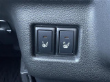 気になる車はすぐにお問い合わせください!画面右側の0066から始まる無料ダイヤルからお問い合わせ下さい!専門スタッフがお車のご質問にお答えいたします!