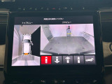 全方位カメラ付きで駐車も楽々です。