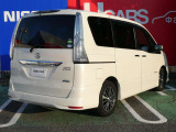セレナ 2.0 ハイウェイスター Vセレクション+Safety II S-HYBRID 