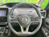 【純正革巻きステアリング】上質な革を使用することで、手にしっかり馴染みとても運転しやすいハンドルです♪