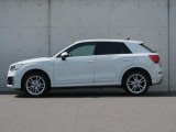 Q2 30 TFSI スポーツ Sラインパッケージ 