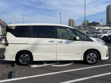 セレナ 1.2 e-POWER ハイウェイスター V 