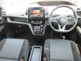 セレナ 1.2 e-POWER ハイウェイスター V 禁煙車 後席フリップダウンモニター