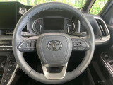 【純正革巻きステアリング】上質な革を使用することで、手にしっかり馴染みとても運転しやすいハンドルです♪