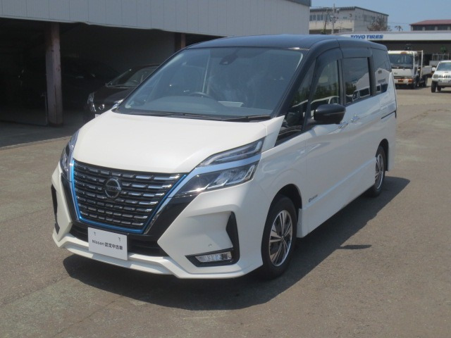 セレナ 1.2 e-POWER ハイウェイスター V 