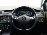 Das WeltAuto(ダス・ヴェルトアウト)ドイツ語でザ・ワールドカーという意味を持つこのブランドは、まさに世界品質をお届けするというフォルクスワーゲンの哲学から生まれました。