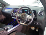 GLAクラス GLA200d 4マチック AMGライン 4WD 4WD サンルーフ