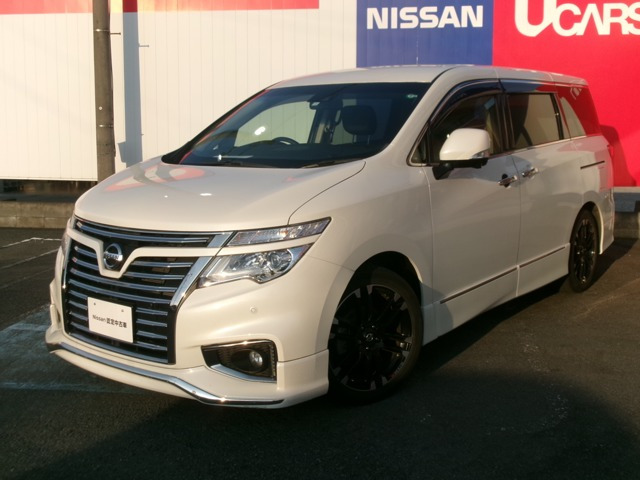 エルグランド 3.5 350ハイウェイスター アーバンクロム 4WD 