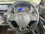 【純正革巻きステアリング】上質な革を使用することで、手にしっかり馴染みとても運転しやすいハンドルです♪