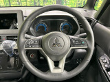 【純正革巻きステアリング】上質な革を使用することで、手にしっかり馴染みとても運転しやすいハンドルです♪