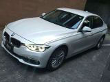 3シリーズセダン 320i ラグジュアリー 