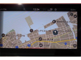 純正ナビDiscover Pro。9.2インチ全面タッチパネル。SSDナビ、通信モジュール、MP3/WMA再生、Bluetoothオーディオ/ハンズフリーフォン、App-Connect、ジェスチャーコントロール搭載。